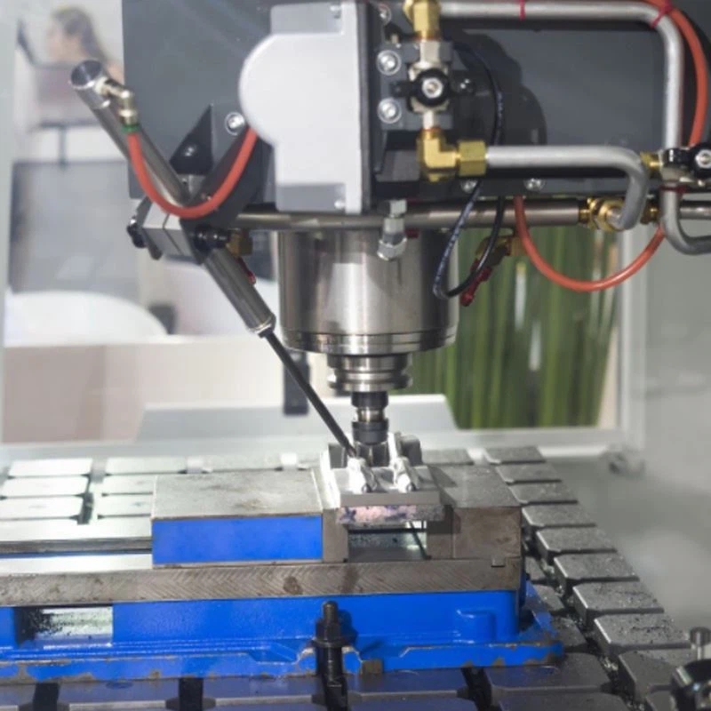 Mis vahe on CNC-töötluskeskusel ja CNC-freesmasinal?